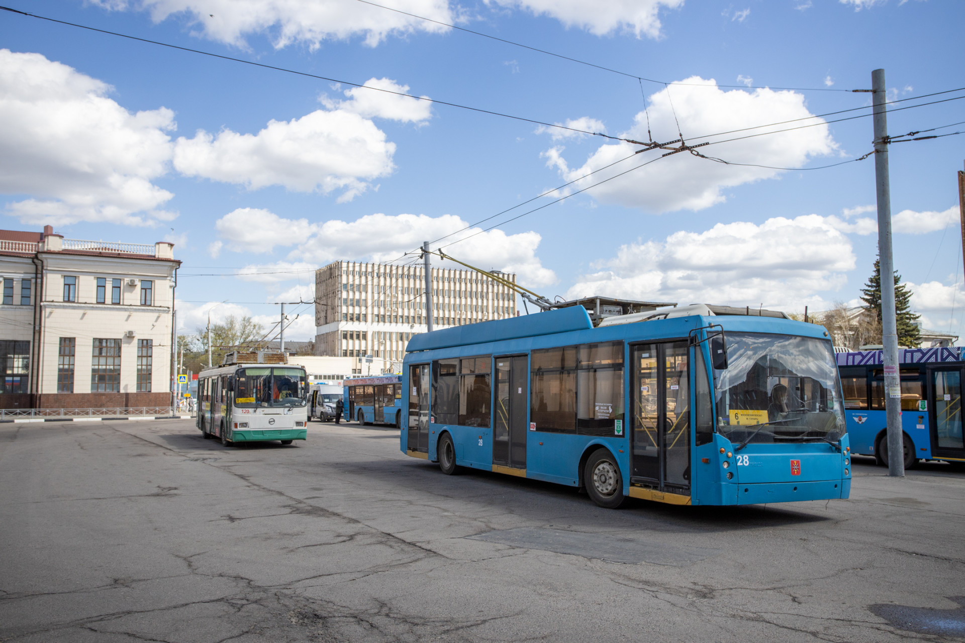 В Туле за сутки выявили 555 безбилетников в общественном транспорте