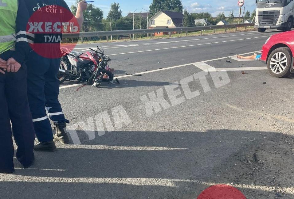 Мужчина с ребенком погибли в ДТП на автодороге М-2 Крым в Тульской области