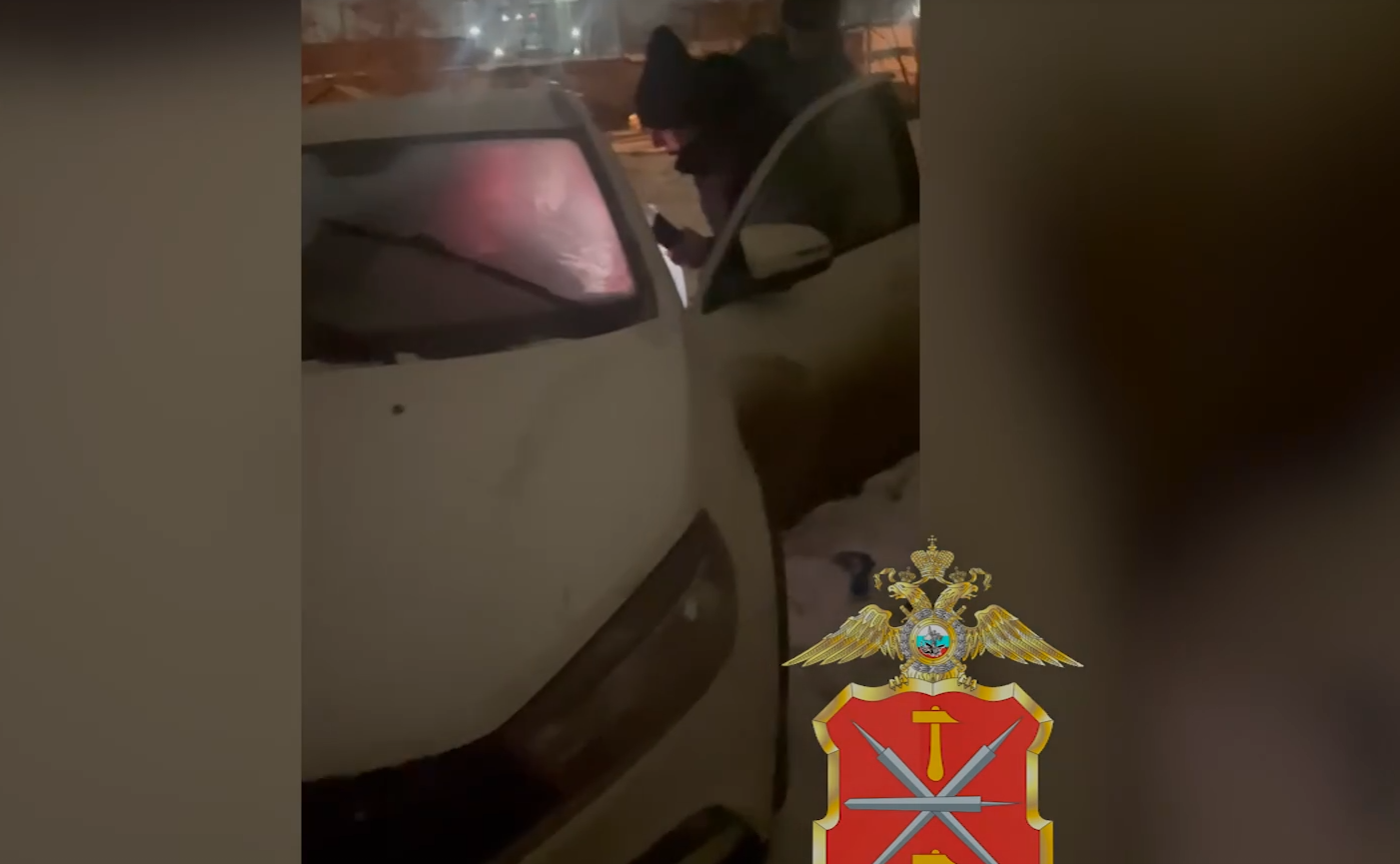 Двое мужчин после драки угнали автомобиль туляка