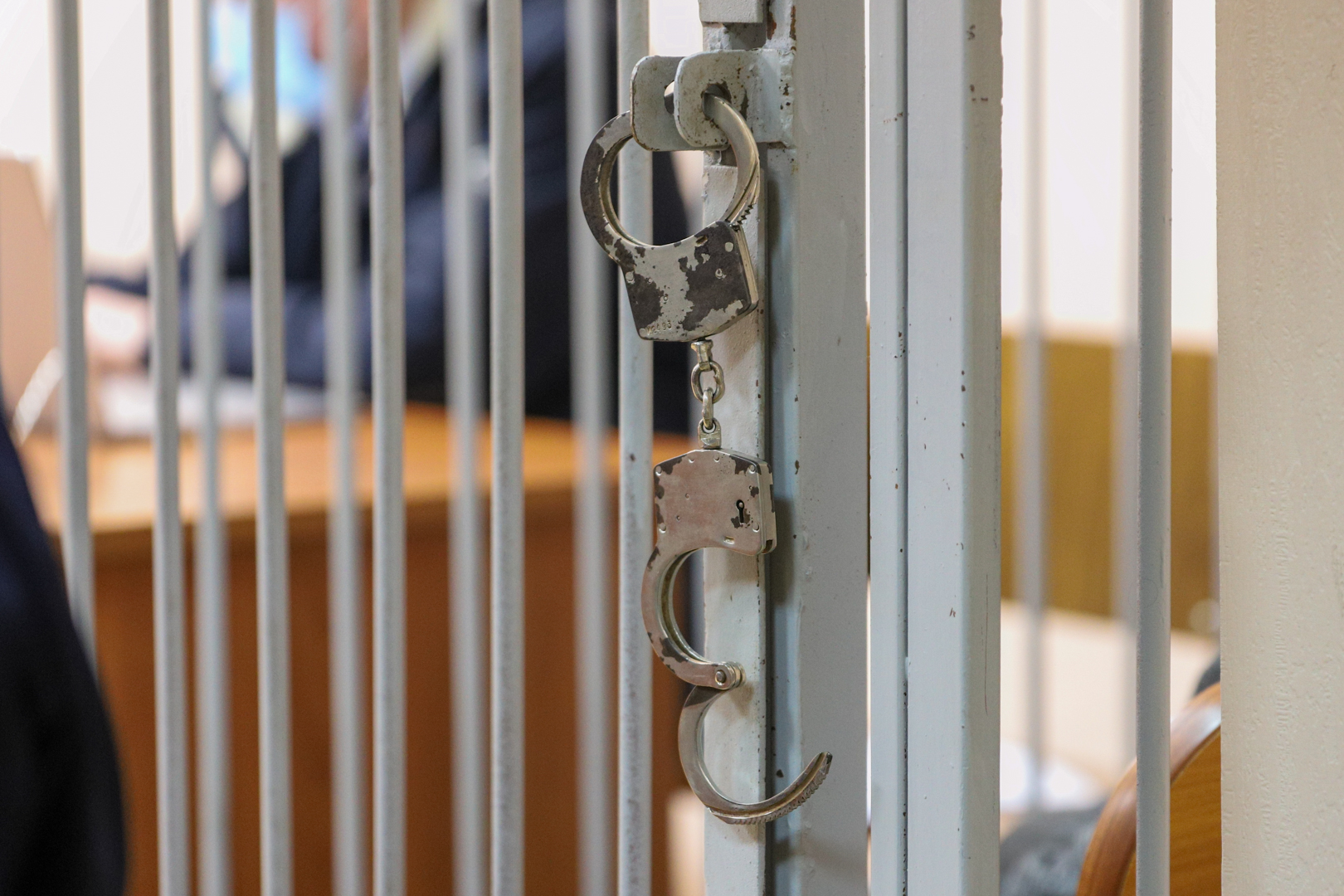 Водитель без прав получил 14 суток ареста за оставление места ДТП в Новомосковске