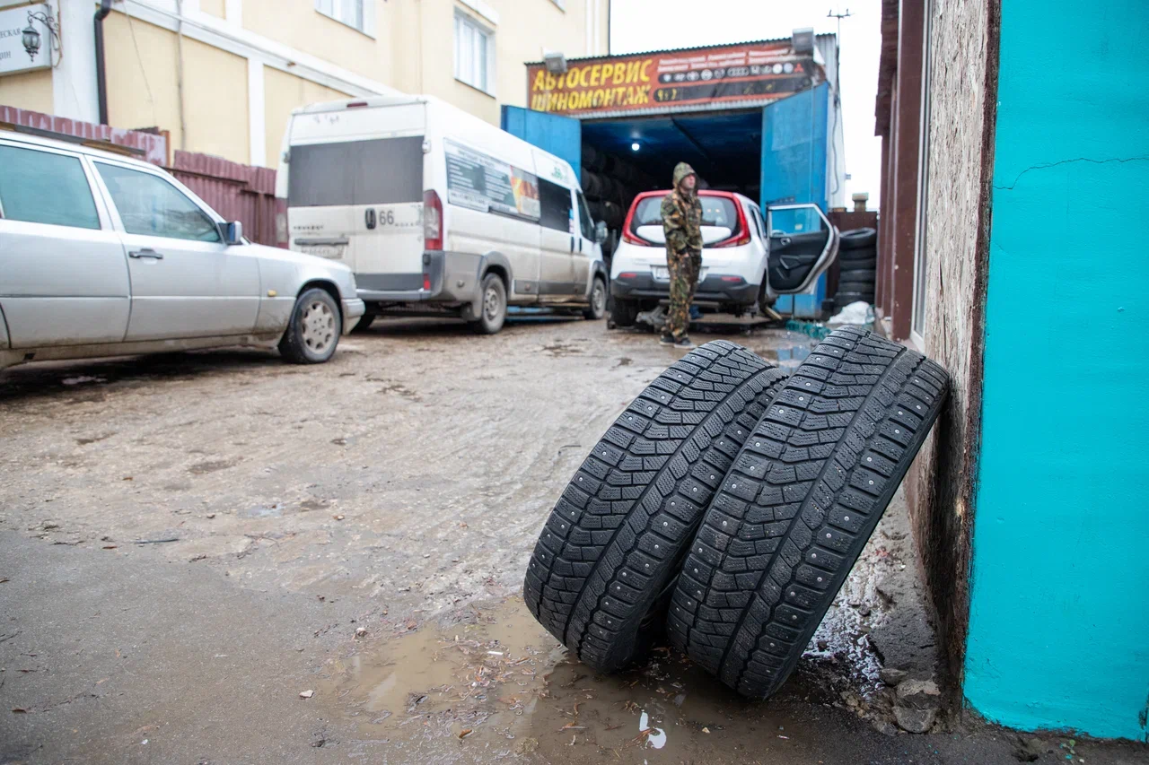 Автоэксперт Погуляев рассказал, как подготовить шины к новому сезону