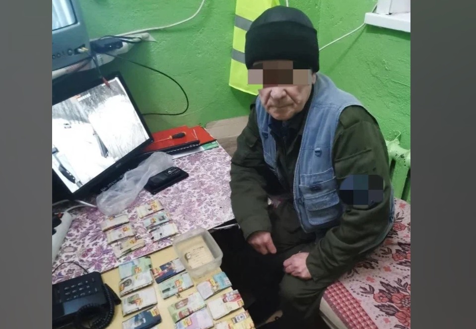 70-летний пенсионер из Тулы получил семь лет за продажу марихуаны: семена он привез с рыбалки в Астрахани и продавал «траву» за еду