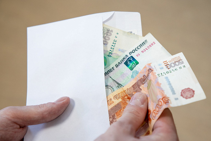 В 2022 году тульские должностные лица получили взятки на сумму 8 000 000 рублей