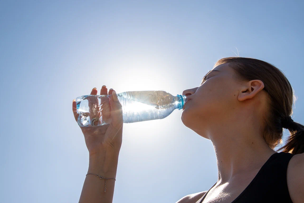 Эксперты назвали норму потребления жидкости в сутки для детей