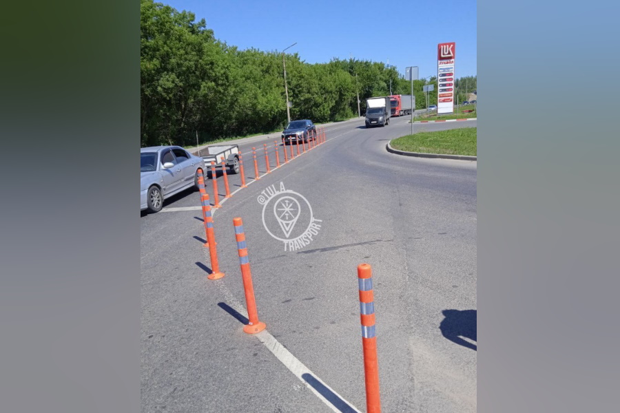 На участке улицы Рязанской в Туле установили сигнальные столбики из-за частых нарушений