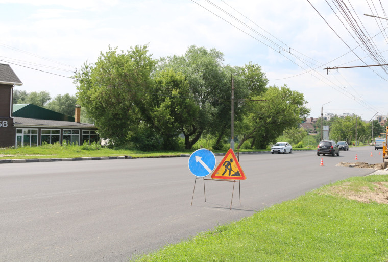 В Туле продолжается ремонт дороги на улице Дмитрия Ульянова