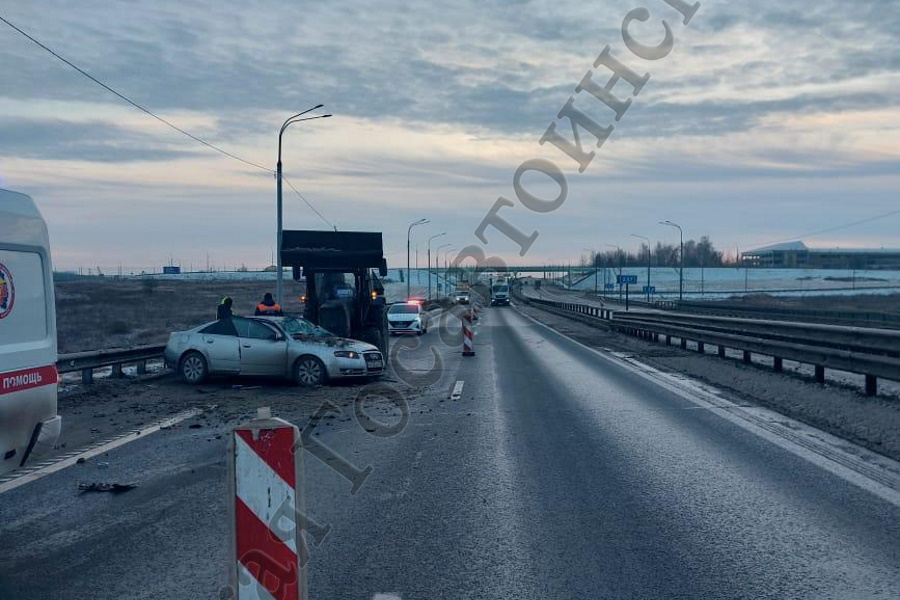 На трассе М-4 "Дон" в Богородицком районе произошло смертельное ДТП с Audi и трактором