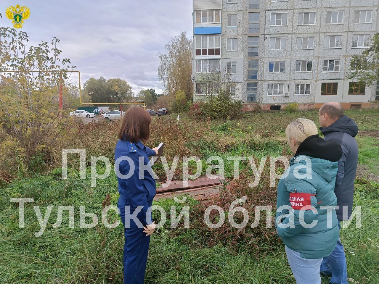 В Богородицке проверяют жалобу на канализационные стоки во дворе многоэтажки