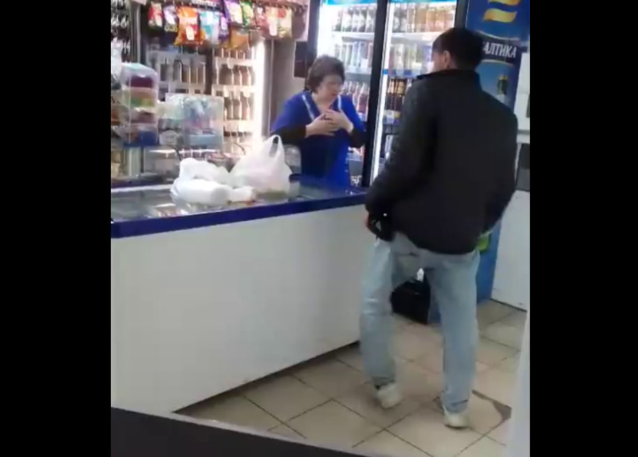 Полиция в Узловой задержала иностранца, который устраивал беспорядки в магазине