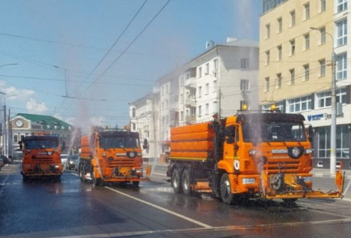 В Туле 3 июля продолжается уборка городских улиц