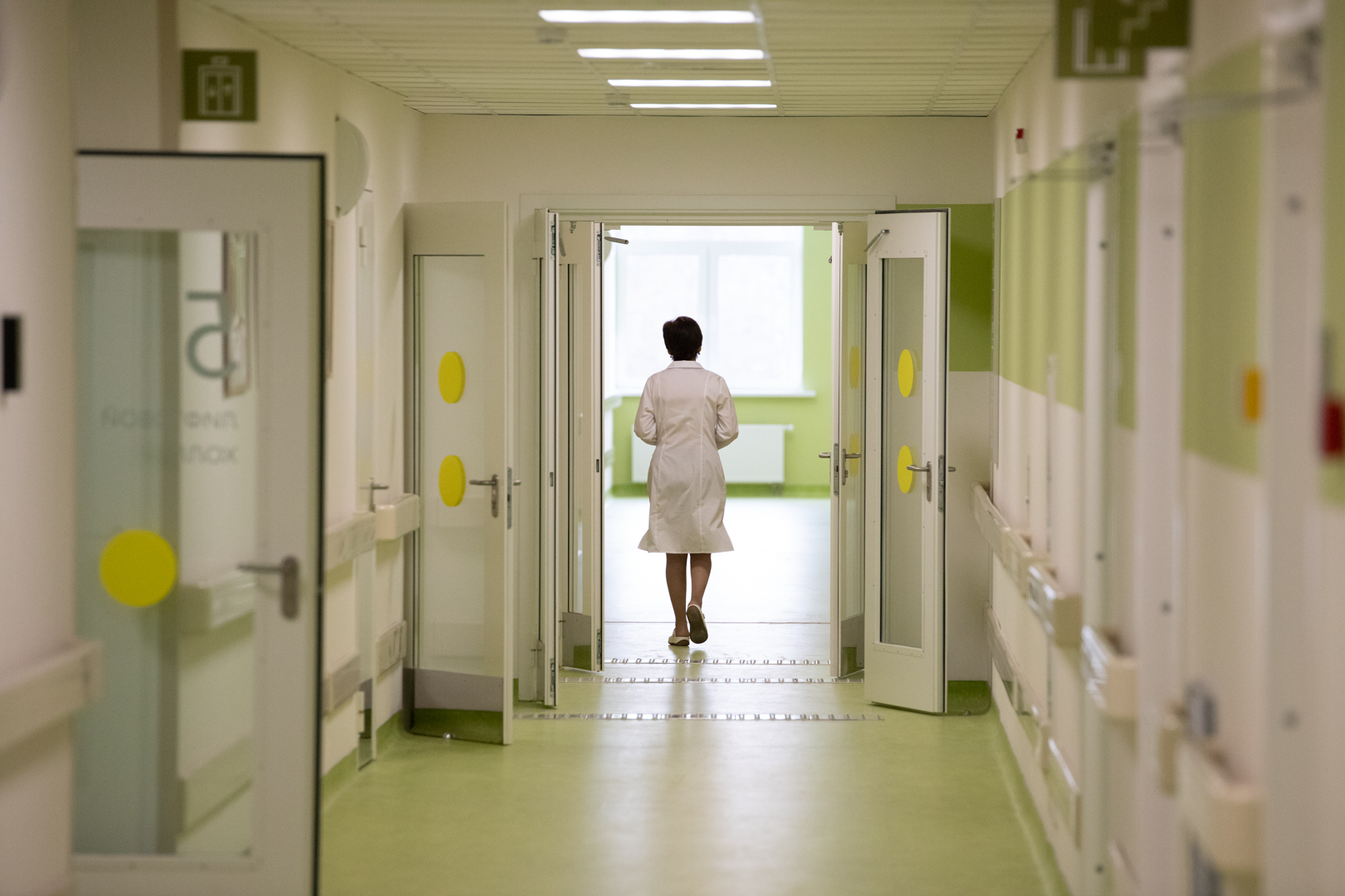 ﻿Пожилым врачам и медсестрам в Тульской области предоставят выплаты