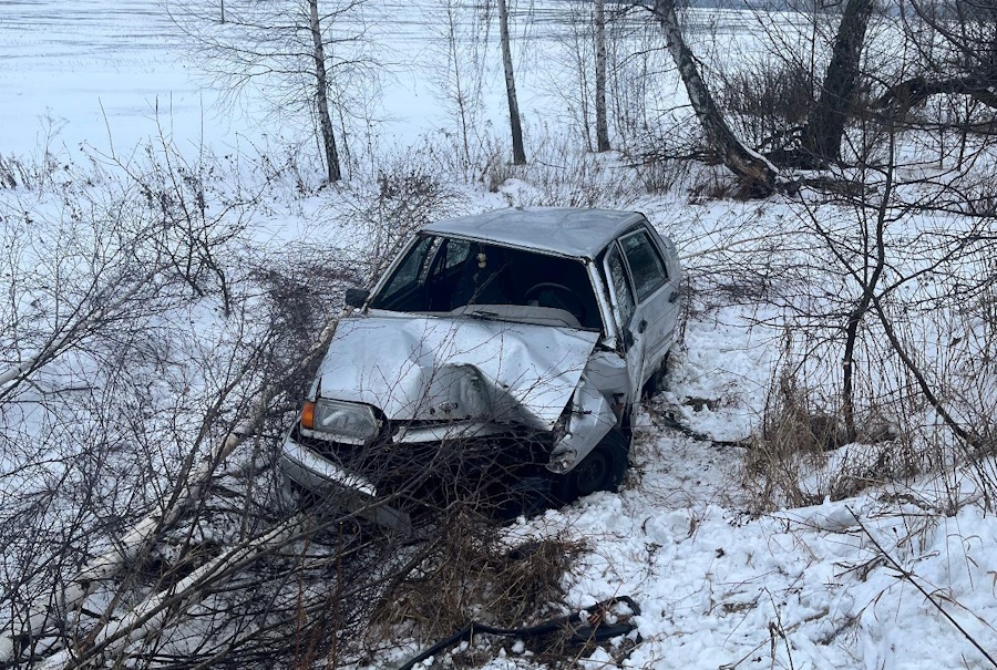 ﻿В Киреевском районе водитель "Лады" потеряла управление и слетела в кювет