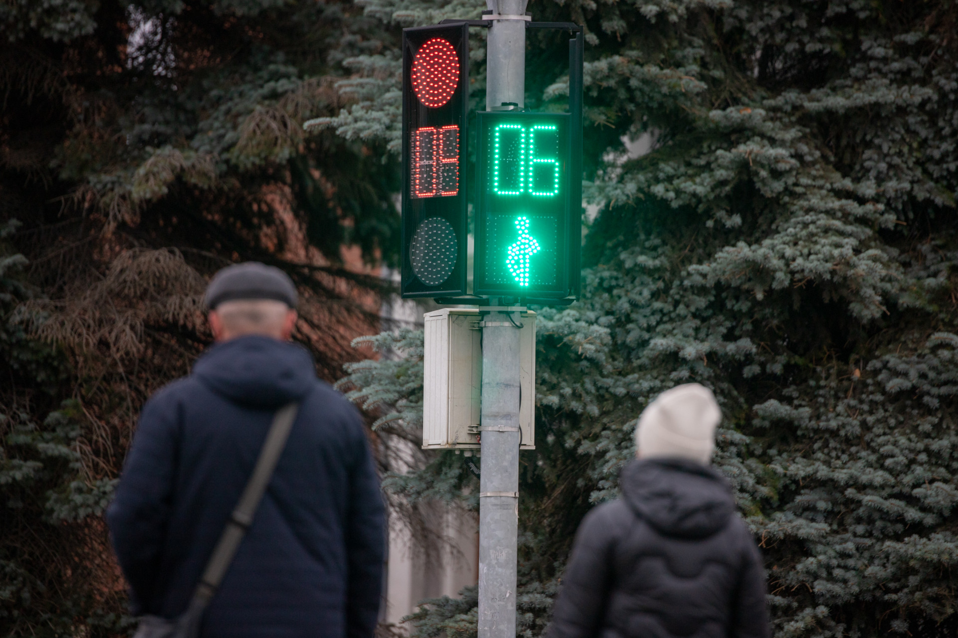 Тула установка. Светофор. Светофоры в Испании. Светофоры во Франции. Новый дизайн светофора.