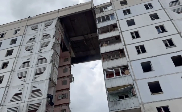 Около 30 человек пострадали при обрушении жилого дома из-за снаряда в Белгороде