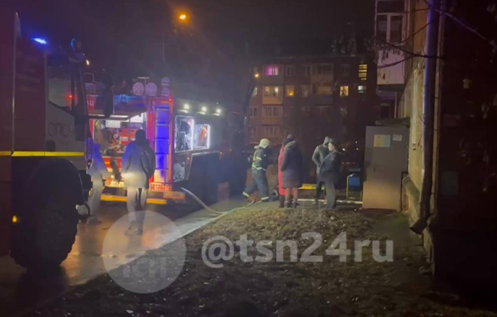 В доме на Металлургов в Туле, где погибли женщина и ребенок, снова случился пожар