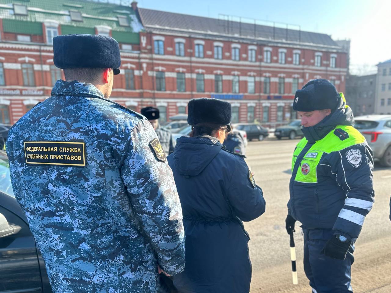 Судебные приставы обязали лихача оплатить 40 тысяч рублей по штрафам Госавтоинспекции Тульской области