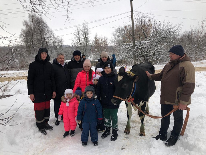 Депутаты Тульской облдумы исполнили мечты семей из Веневского района