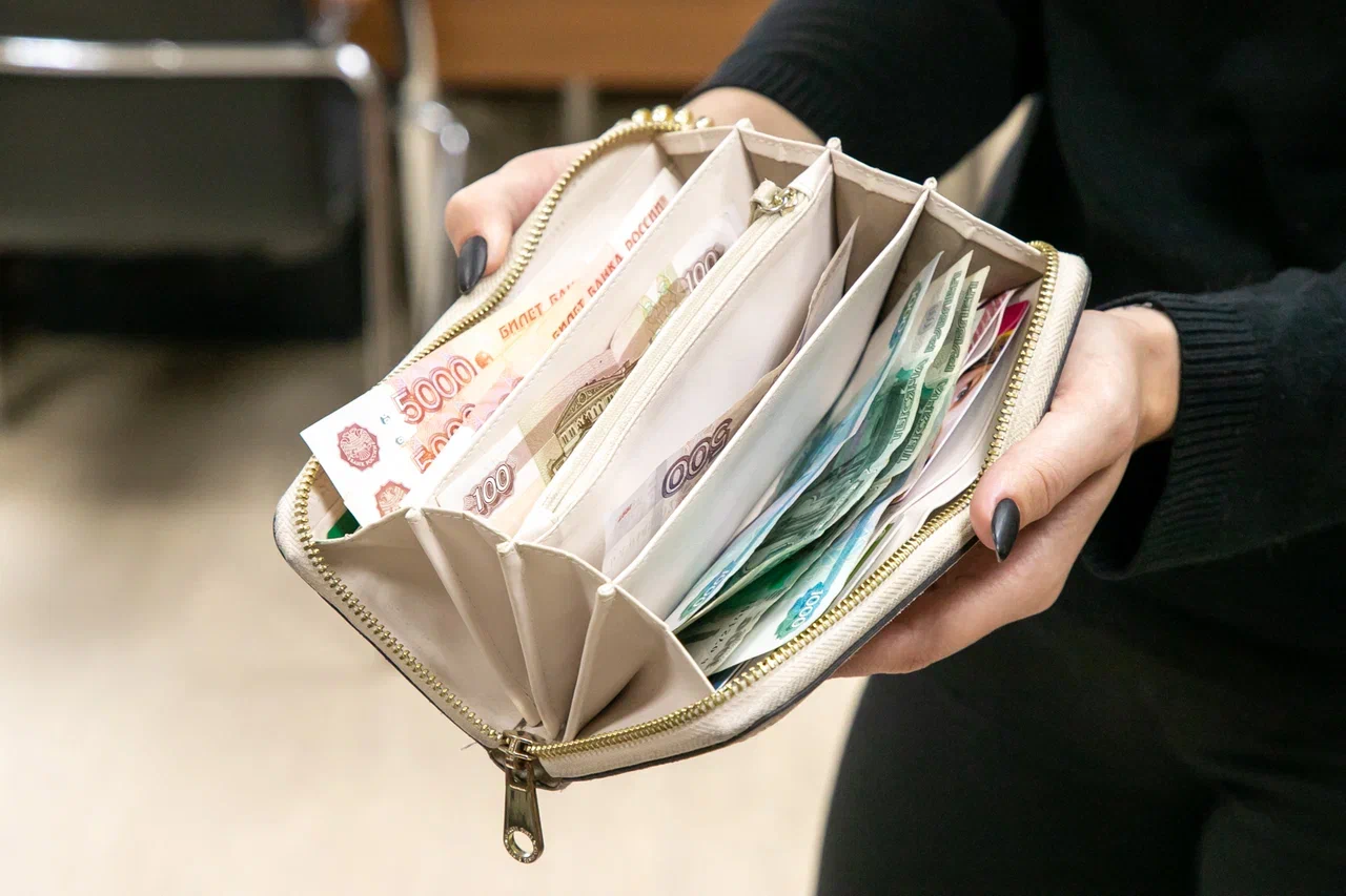 Тульская область заняла 36-е место в России по средней зарплате в провинции