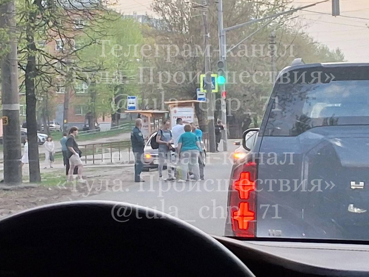 Мальчика сбила машина в микрорайоне Глушанки в Туле: момент попал на видео