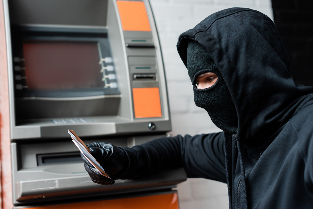 За сутки мошенники украли более 4,5 миллионов рублей у 16 жителей Тулы и области