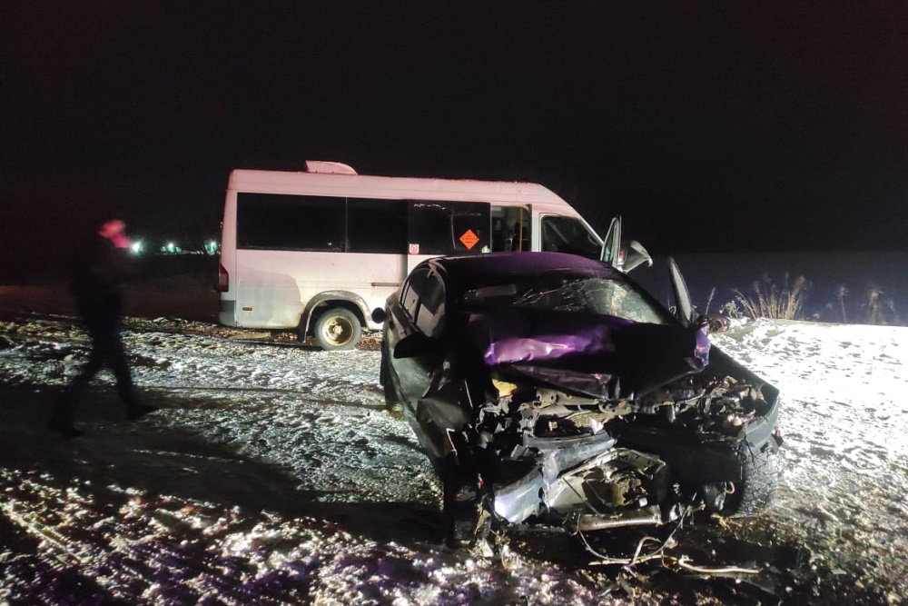 Четыре человека пострадали в ДТП с Opel Astra и микроавтобусом на трассе "Алексин – Тула"