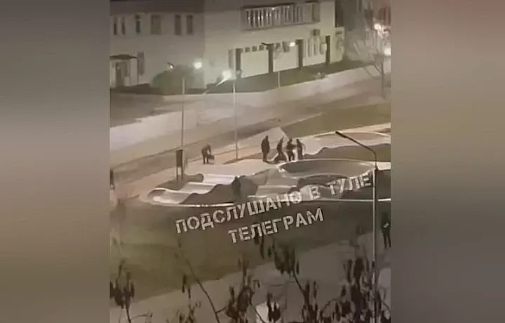 В драке на Молодежном бульваре в Туле пострадали три человека: задержаны четыре цыгана, двоим нет 18 лет