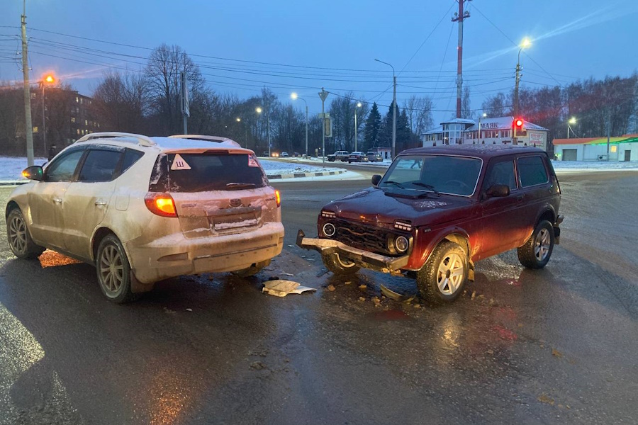 ﻿Иномарка устроила ДТП с Lada на улице Болдина в Щекине