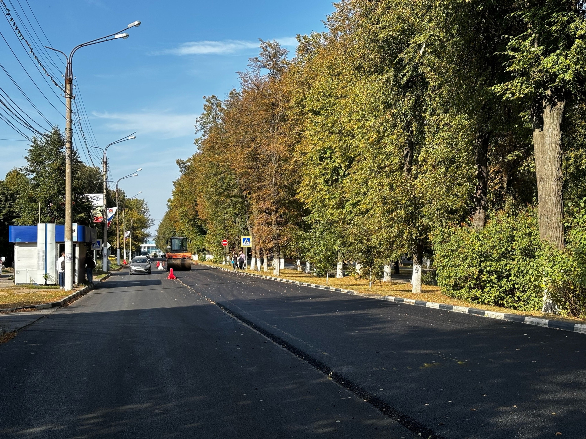 В Новомосковске продолжается ремонт дороги на улице Московской