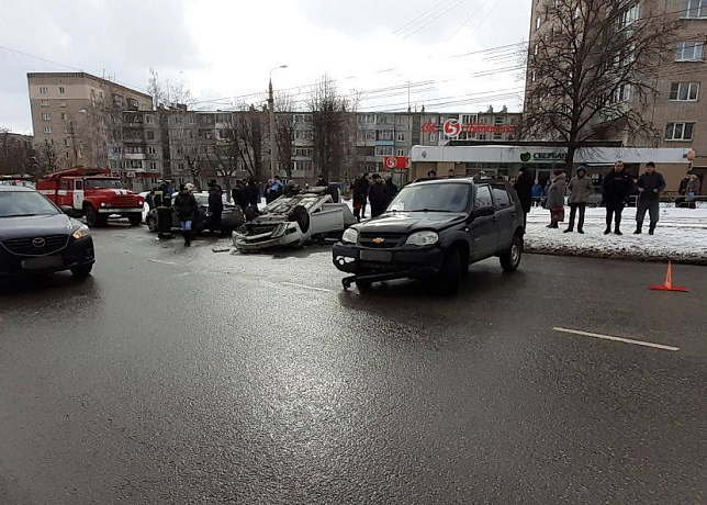 В Госавтоинспекции рассказали подробности массового ДТП на улице Металлургов в Туле