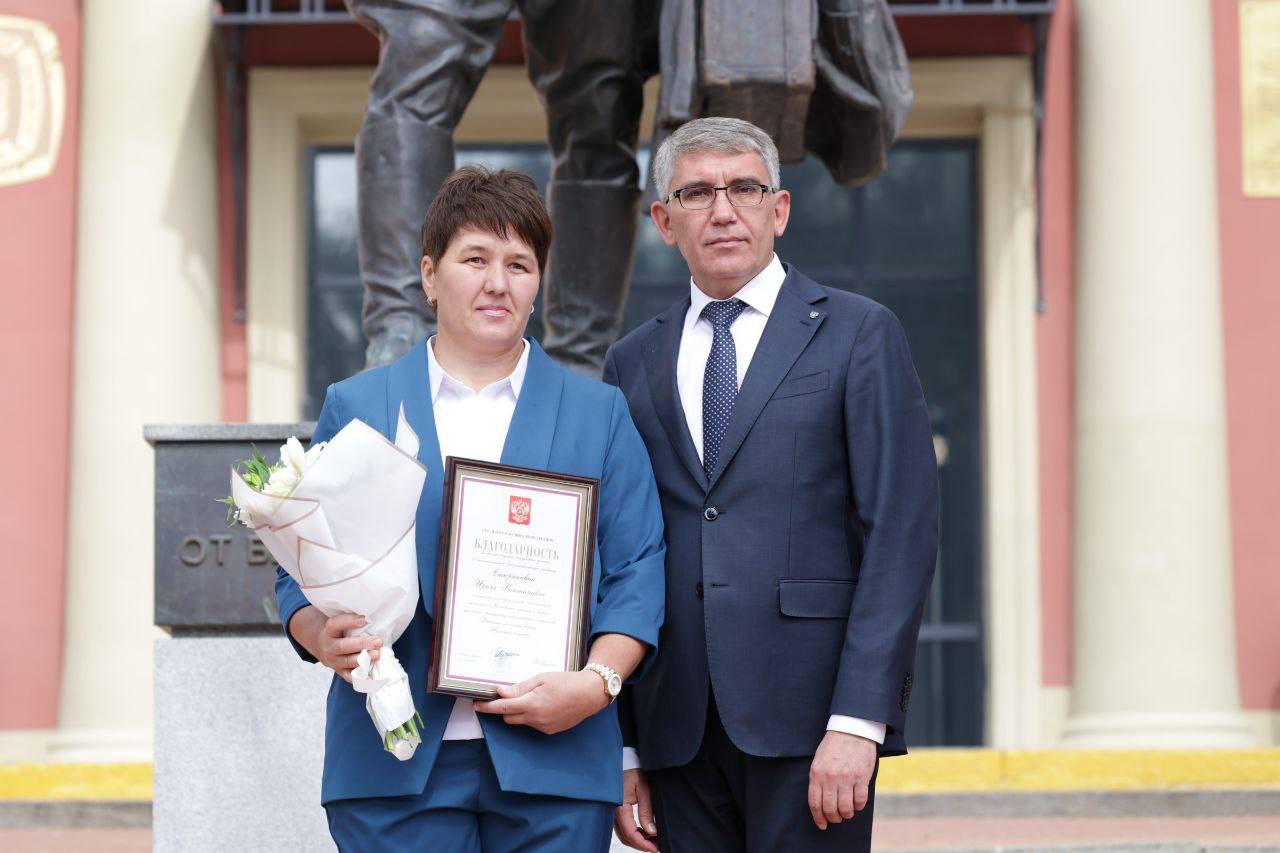 Врио губернатора Дмитрий Миляев наградил лучших железнодорожников Узловского района