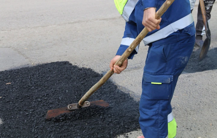 В Новомосковске на ремонт дорог на пяти улицах выделено 100 миллионов рублей