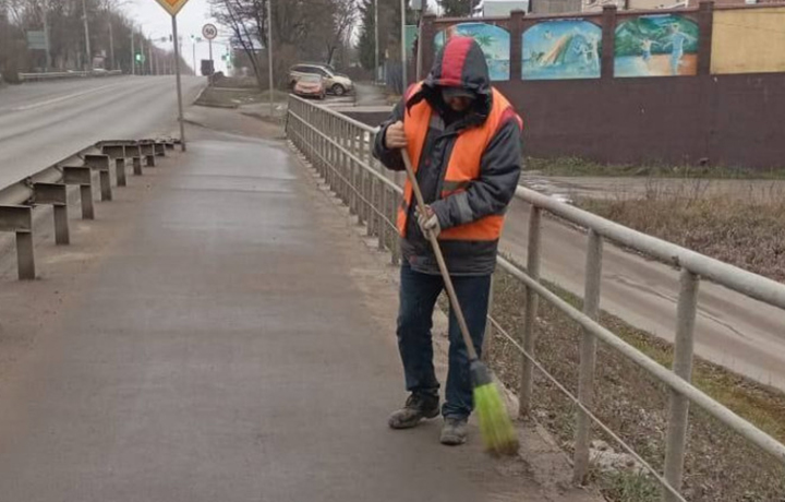 На уборку Тулы 4 декабря вышли 140 единиц техники