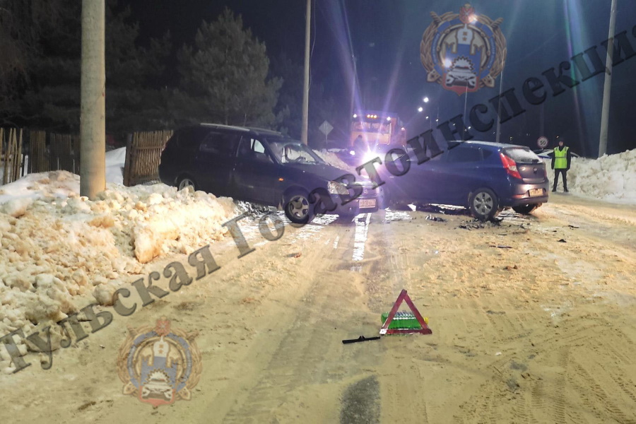 В Киреевском районе водитель Lada столкнулся с иномаркой, не уступив ей дорогу