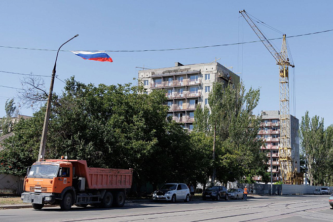 ﻿Тульские строители продолжают восстанавливать объекты в Мариуполе