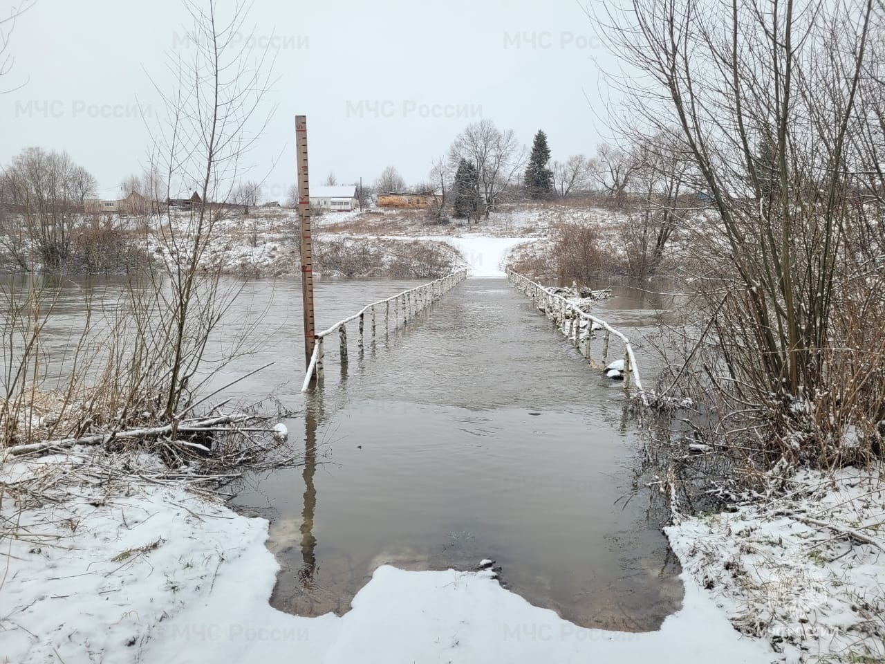 Еще один низководный мост затопило в Одоевском районе Тульской области