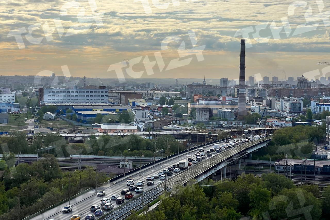 Из-за ДТП на Павшинском мосту в Туле собралась пробка утром 6 мая