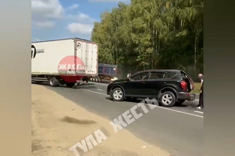 ﻿На трассе М-2 под Тулой произошло массовое ДТП с шестью авто: есть пострадавшие