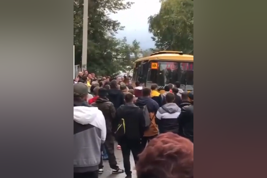 В Ясногорском районе мобилизованных призывников проводили аплодисментами