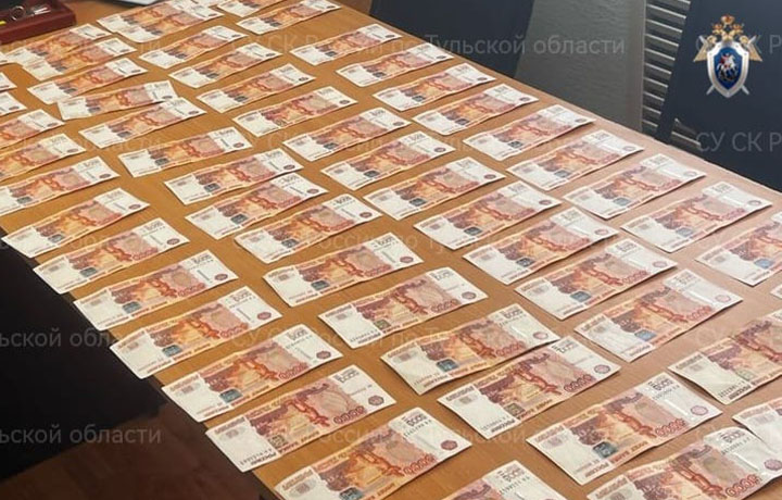 Житель Донского задержан за попытку дать взятку судебному приставу