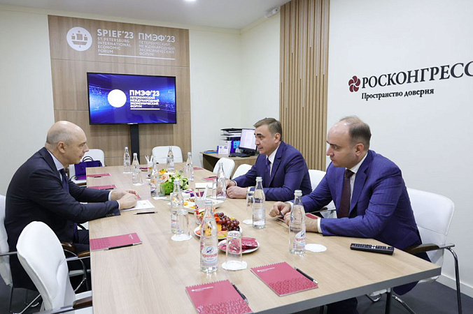 Тульский губернатор Дюмин встретился с министром финансов РФ Силуановым