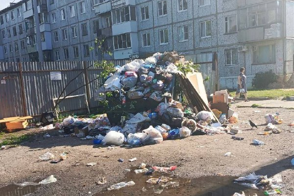 Жители Новомосковска пожаловались на загорающих как на курорте крыс