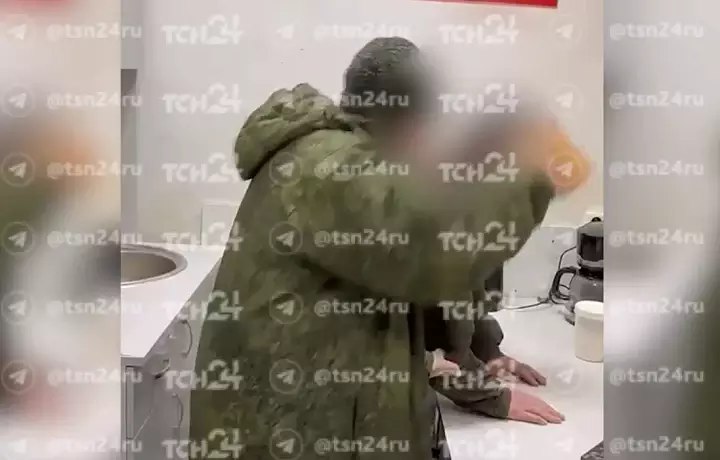 Полиция начала проверку после видео о «воспитании» воришки в тульском супермаркете