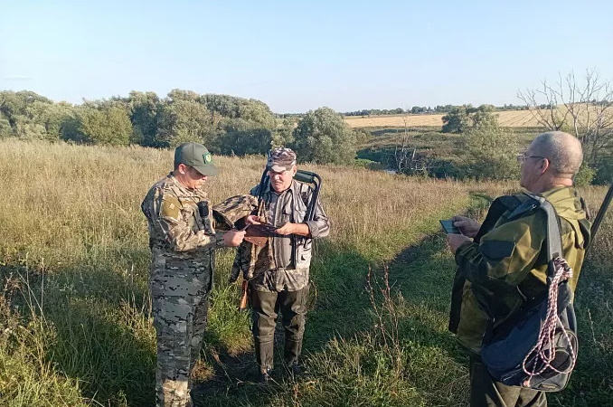 В тульских охотничьих угодьях прошел рейд в связи с началом сезона охоты на птиц