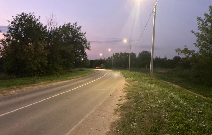 Мотоциклист без прав опрокинулся на автодороге в Щекино