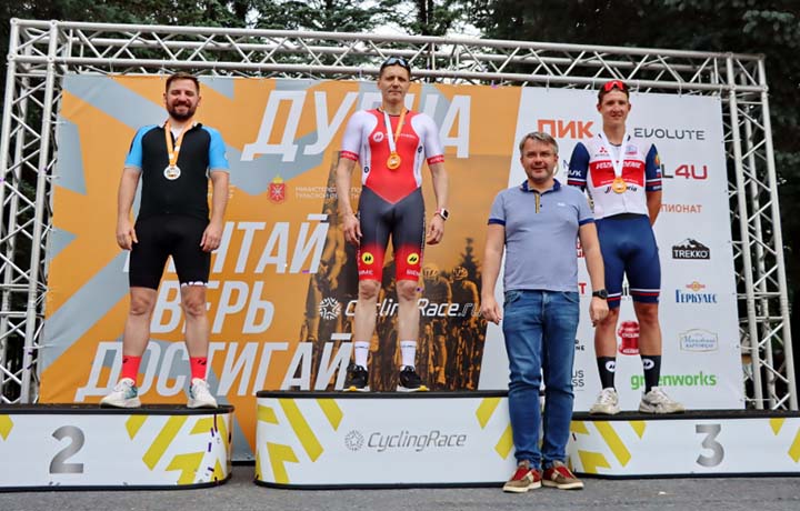Начальник УМВД Тульской области Андрей Даценко выиграл велогонку на 32 километра