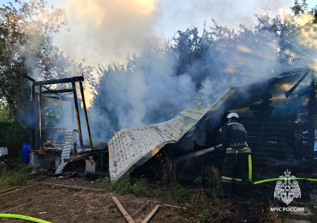68-летний мужчина пострадал при пожаре в посёлке Барсуки Тульской области