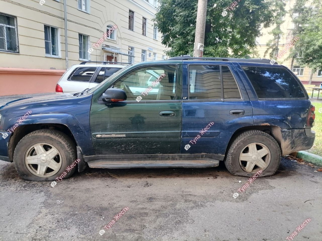 Полиция организовала проверку из-за «противошинных ежей», найденных  туляками в лесу — ТСН 24