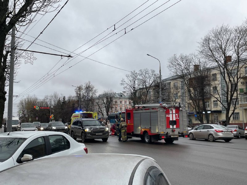 В туле сбили. Проспект Ленина. Авария на проспекте Ленина в Туле сегодня. Наезд на пешехода Тула.