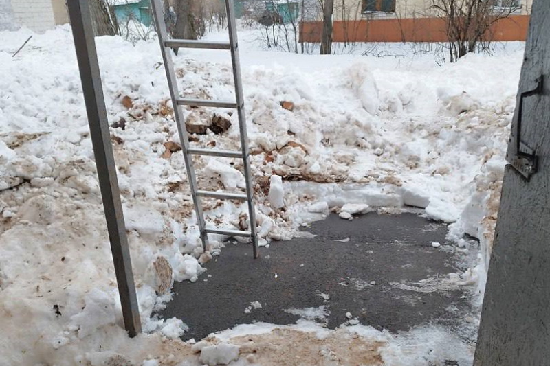 ﻿В Туле жильцы дома на улице Кутузова остались без газа после обрушения кровли