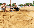 Туляки заполнили пляж Центрального парка в первый рабочий день недели